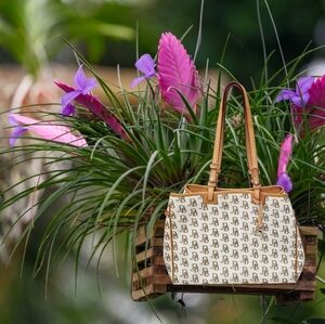 DOONEY & BOURKE SIGNATURE VINTAGE 1975 COTTON COATED LEATHER TOTE